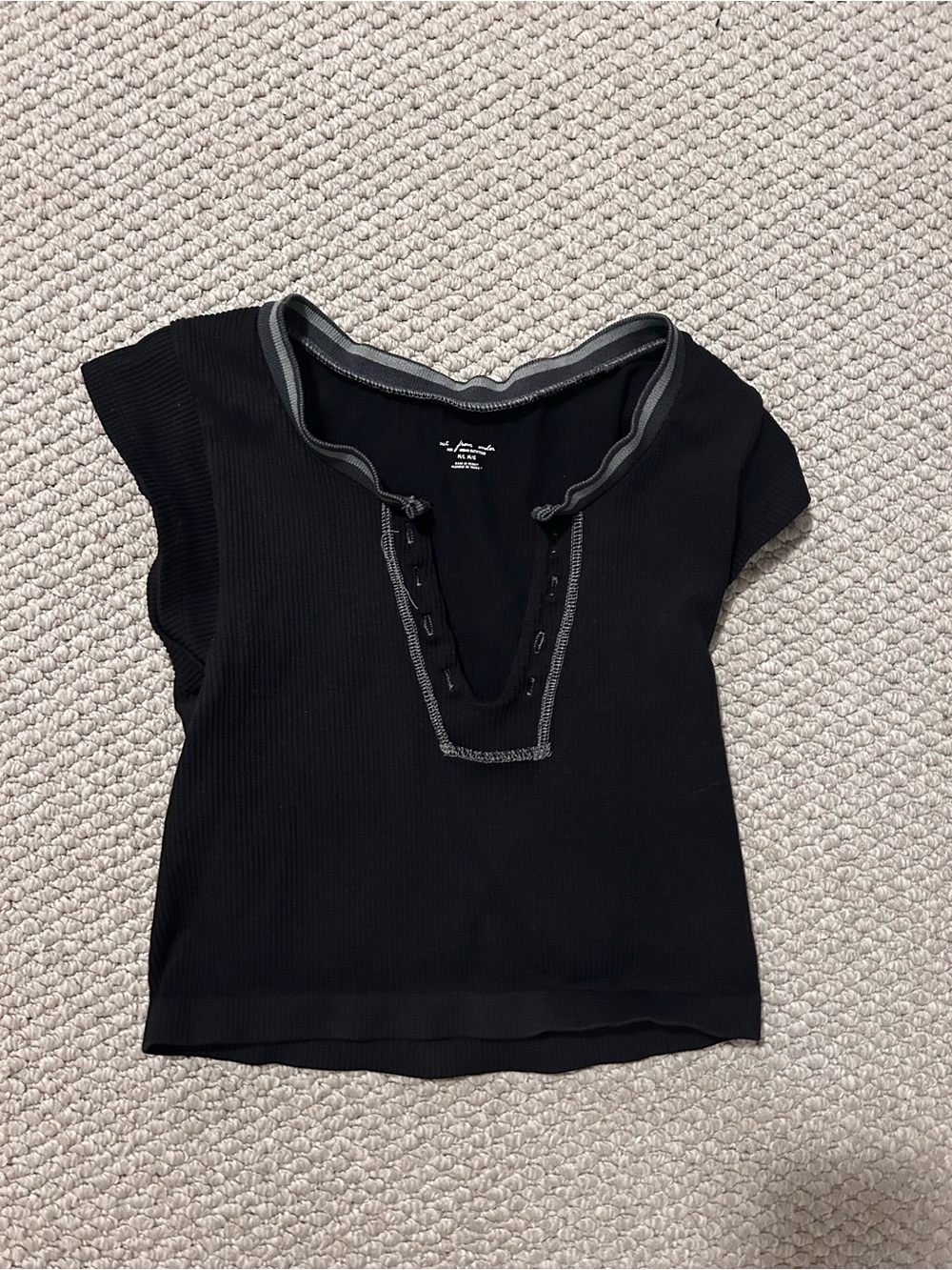 Black Ribbed Cap-Sleeve Top